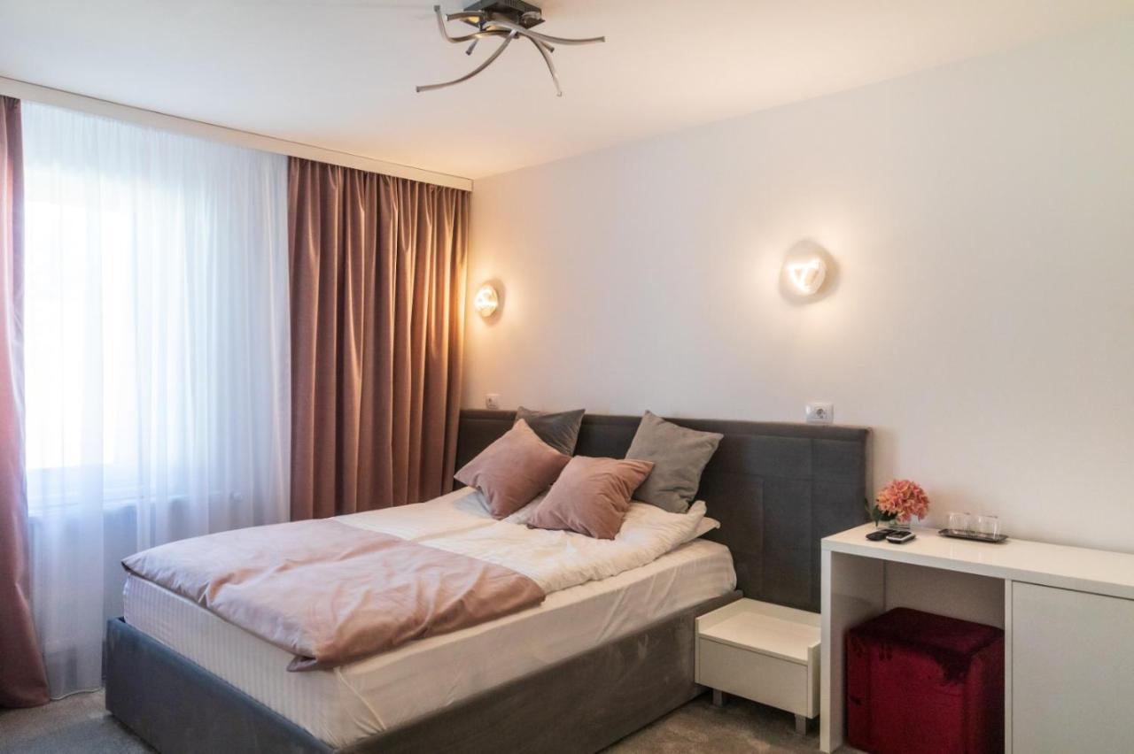 Hotel Casa Andreea à Braşov Extérieur photo