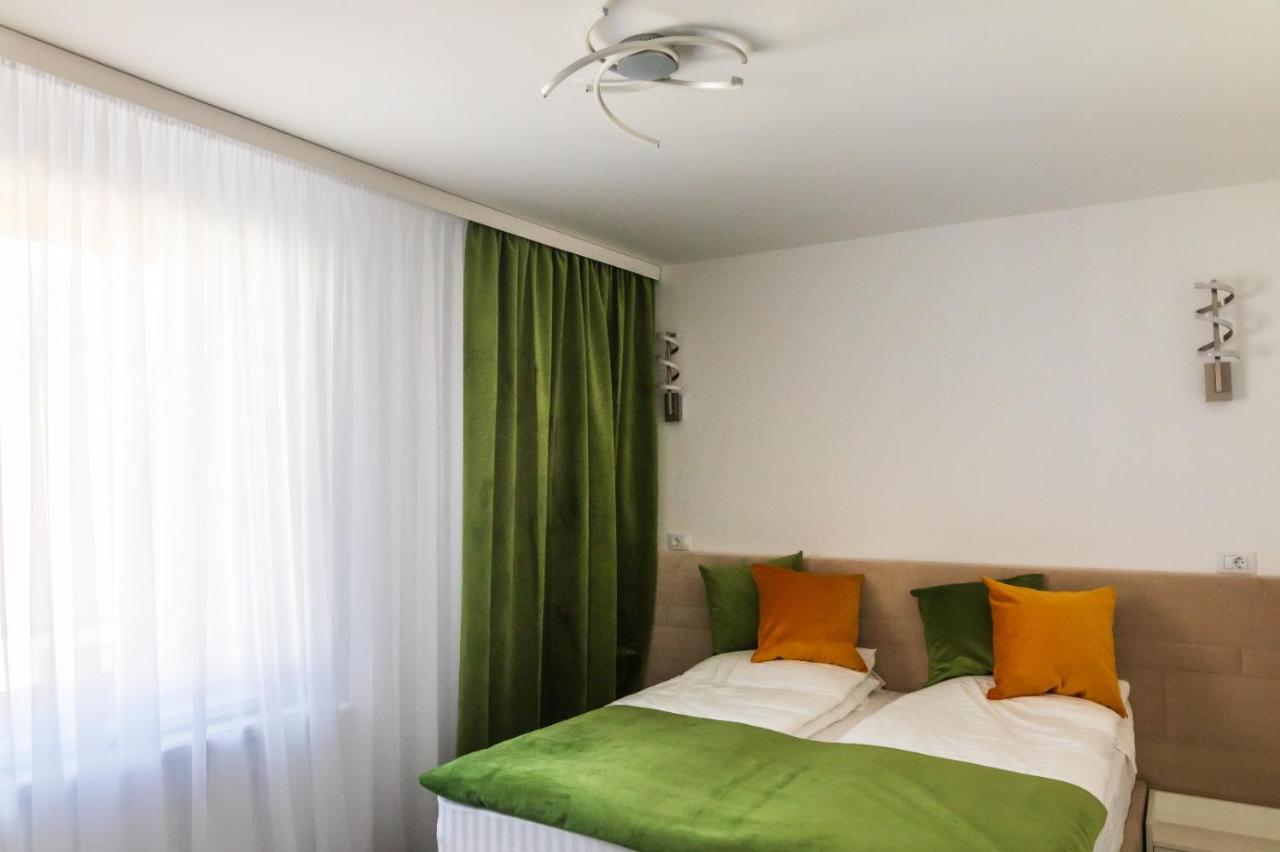 Hotel Casa Andreea à Braşov Extérieur photo